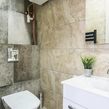 Centre - La Banque - Vosges Du Nord * Ingwiller